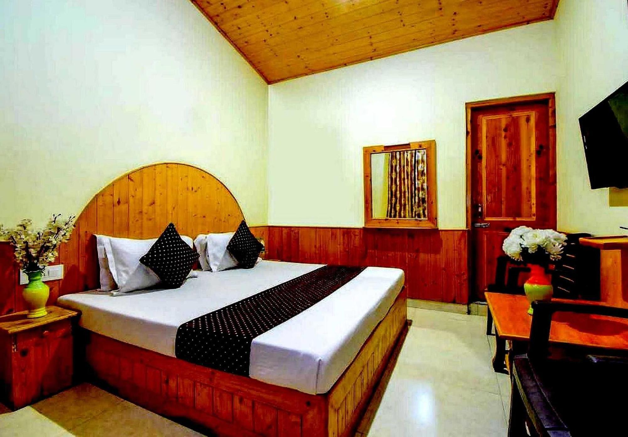 Oyo Flagship 82405 Cochin Villa Манали Экстерьер фото